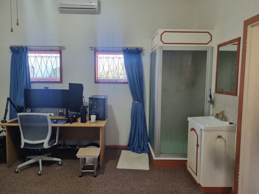 4 Bedroom Property for Sale in Cannon Hill Eastern Cape